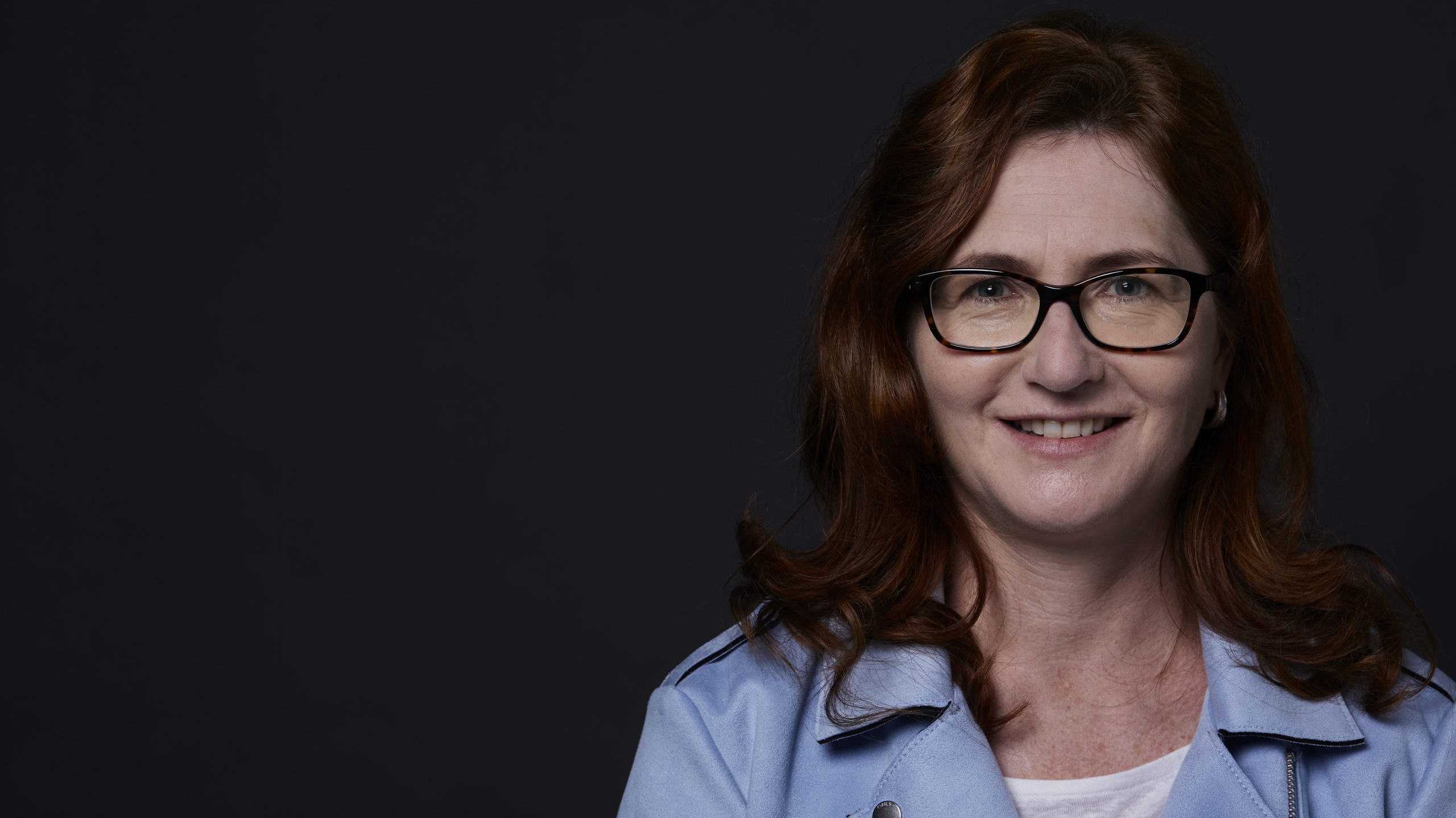  
						Nina Würzl						